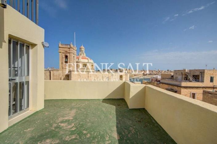 Image No.3-2 Bed Townhouse for sale