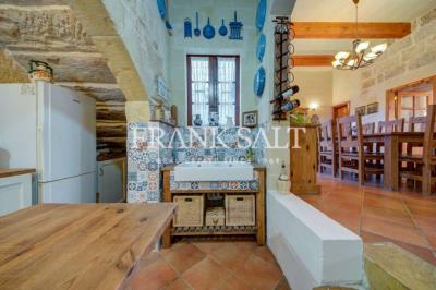 918230_11_1752874524