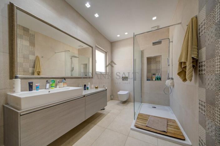 Image No.9-Maison de ville de 5 chambres à vendre à Naxxar