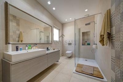 921714_20250804134401469032