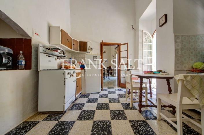 Image No.8-3 Bed Townhouse for sale