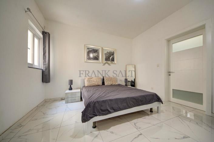 Image No.18-3 Bed Apartment for sale