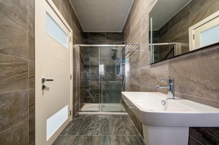 Image No.19-3 Bed Apartment for sale