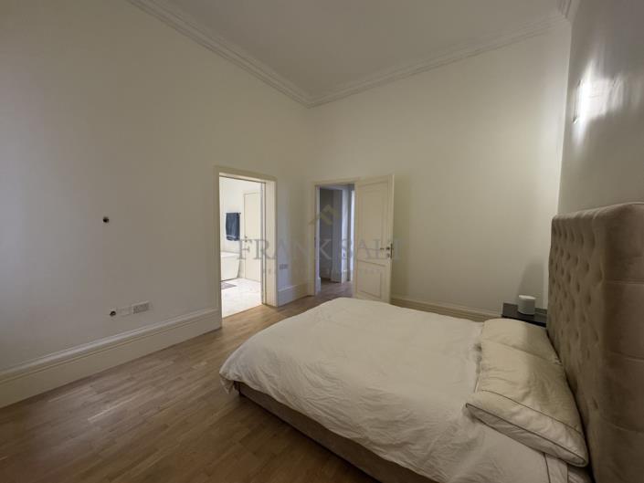 Image No.15-2 Bed Apartment for sale