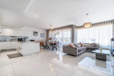 919136_20250424093801985933