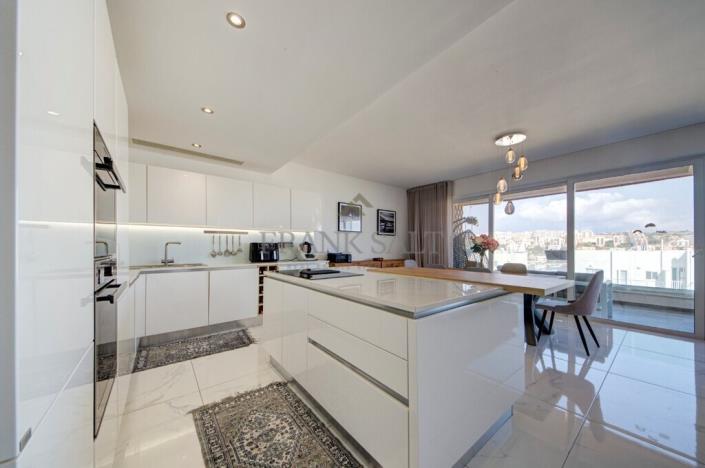 Image No.19-3 Bed Apartment for sale