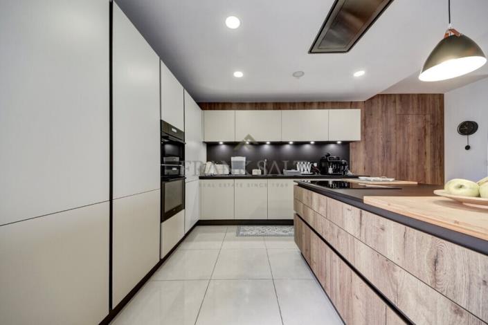 Image No.2-Penthouse de 3 chambres à vendre à Zebbug