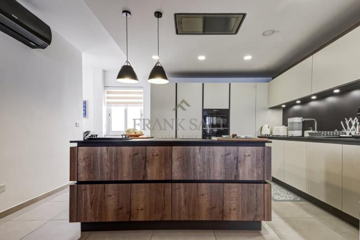 Image No.4-Penthouse de 3 chambres à vendre à Zebbug