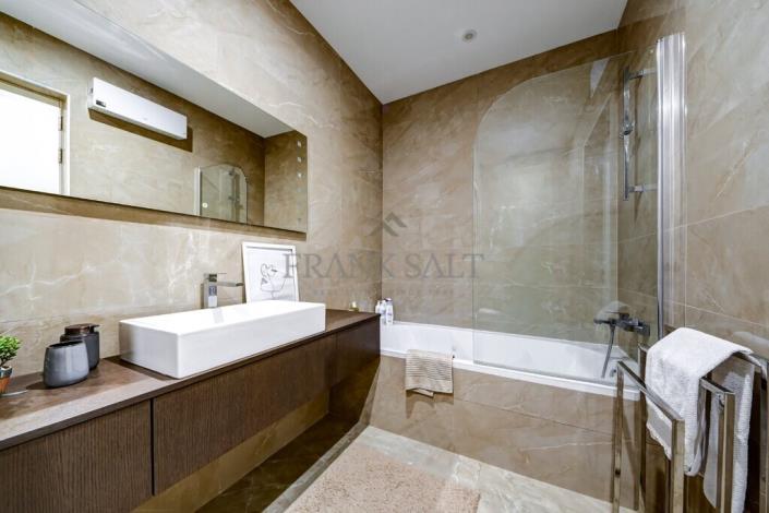 Image No.26-Penthouse de 3 chambres à vendre à Zebbug