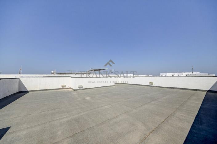 Image No.35-Penthouse de 3 chambres à vendre à Zebbug