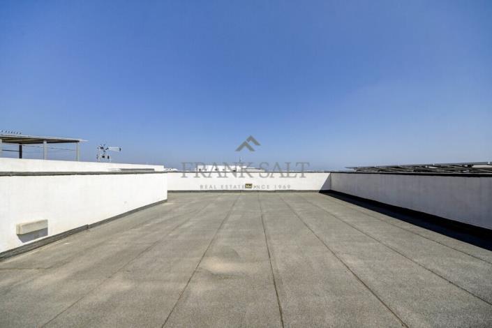 Image No.36-Penthouse de 3 chambres à vendre à Zebbug