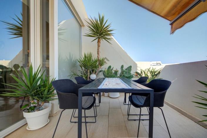 Image No.3-Penthouse de 2 chambres à vendre à Gzira