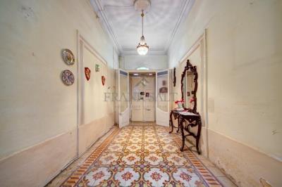 922032_20250925093051674318