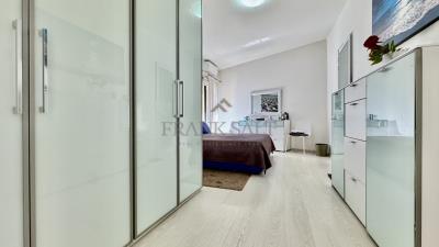 922961_20250929162139185904