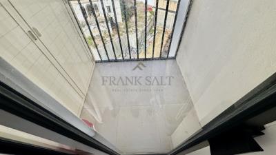 922961_20250929162149532003