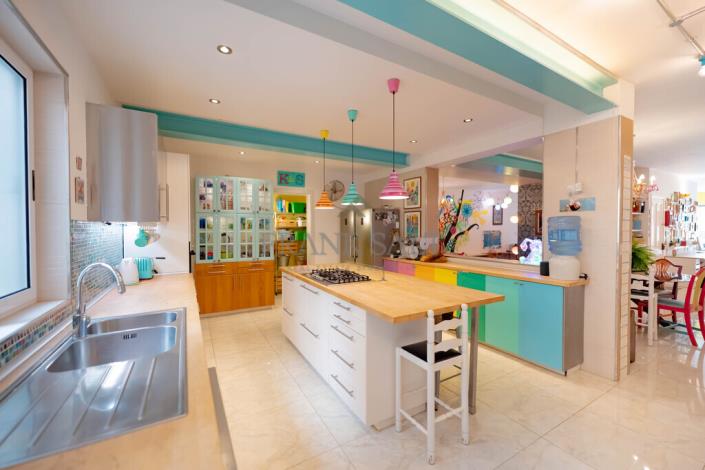 Image No.11-5 Bed Apartment for sale