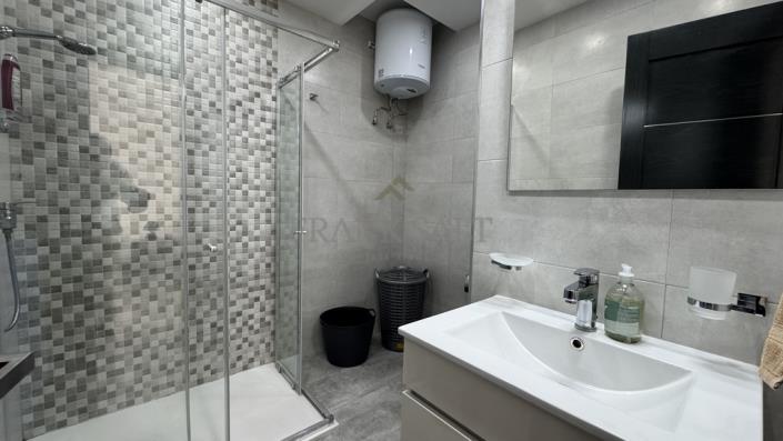 Image No.12-3 Bed Apartment for sale