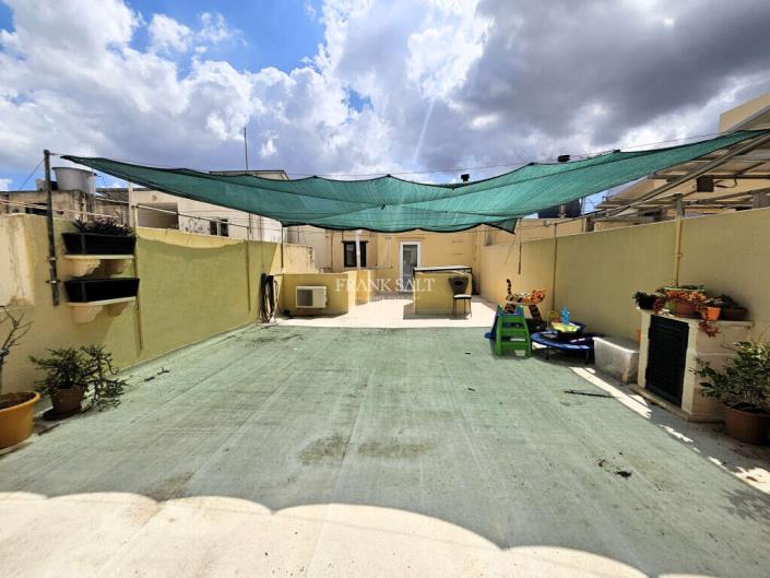 Image No.5-3 Bed Maisonette for sale