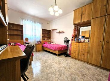 922582_11_1759136544