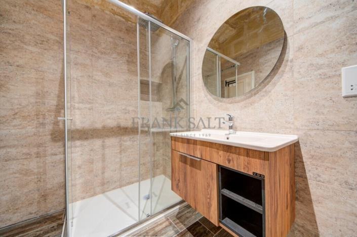 Image No.7-3 Bed Townhouse for sale