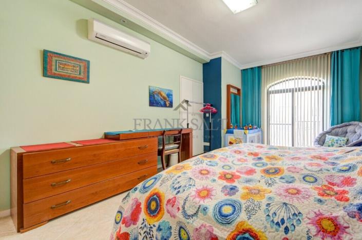 Image No.15-2 Bed Maisonette for sale