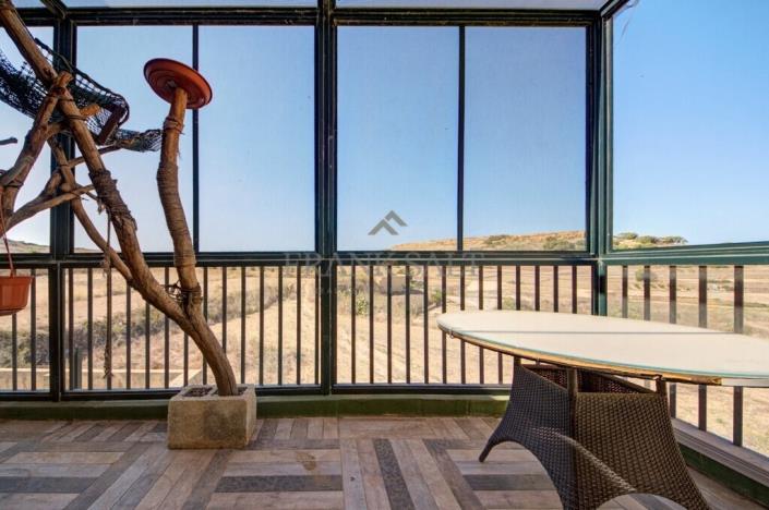 Image No.22-2 Bed Maisonette for sale