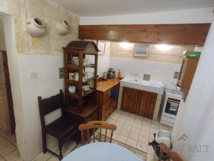 Image No.4-2 Bed Townhouse for sale