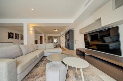 923432_20251030120221326908