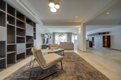 923432_20251030120209447852