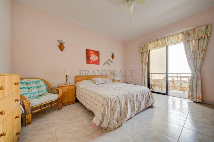 Image No.23-3 Bed Apartment for sale