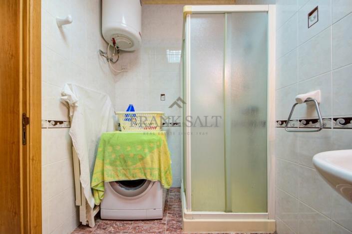 Image No.24-3 Bed Apartment for sale