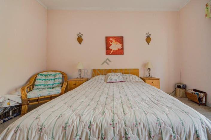 Image No.25-3 Bed Apartment for sale