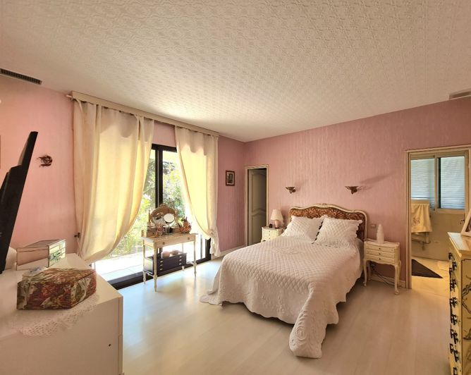 Image No.19-Propriété de 4 chambres à vendre à Agde