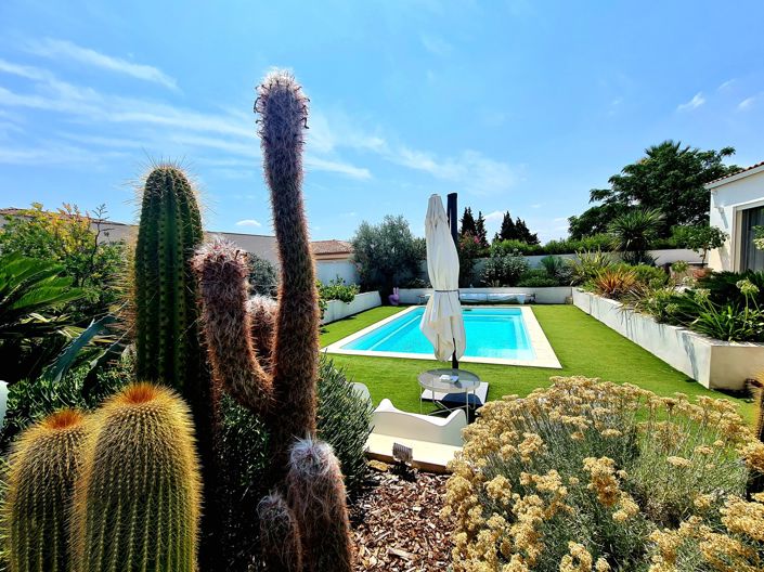 Image No.6-3 Bed Property for sale