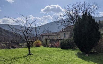 pre629000eb-1000x623