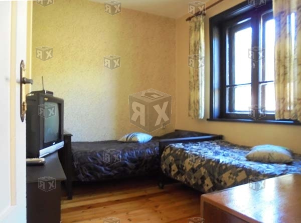 Image No.8-9 Bed House for sale