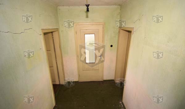 Image No.8-5 Bed House for sale