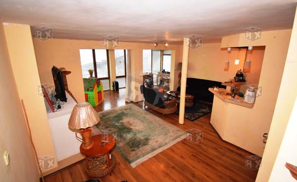 Image No.11-3 Bed House for sale