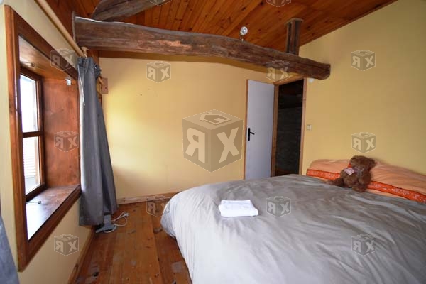 Image No.12-4 Bed House for sale