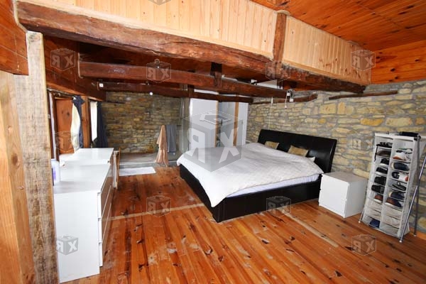 Image No.19-4 Bed House for sale