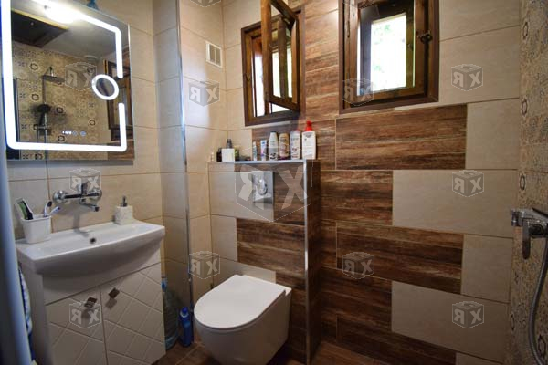 Image No.10-2 Bed House for sale