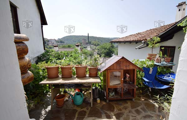 Image No.25-2 Bed House for sale