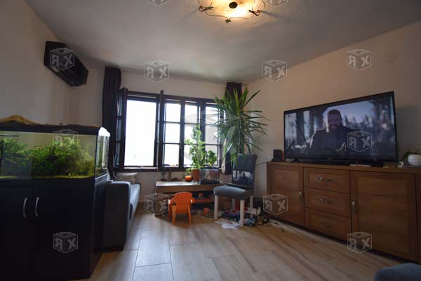 Image No.5-2 Bed House for sale