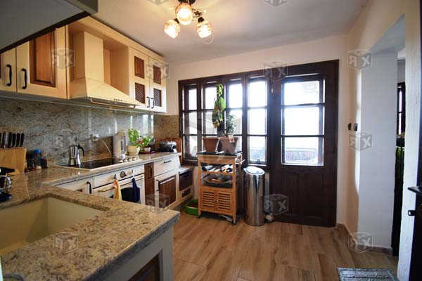 Image No.8-2 Bed House for sale