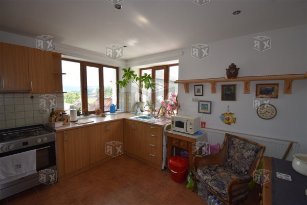 Image No.9-3 Bed House for sale