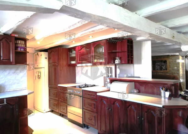 Image No.9-5 Bed House for sale