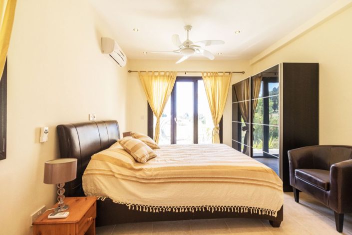 Image No.18-5 Bed Villa for sale