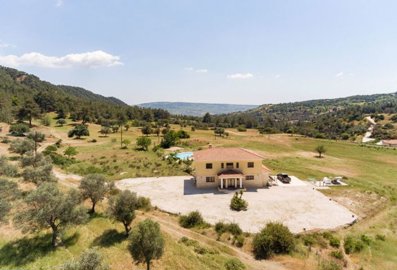 Detached Villa For Sale  in  Lysos