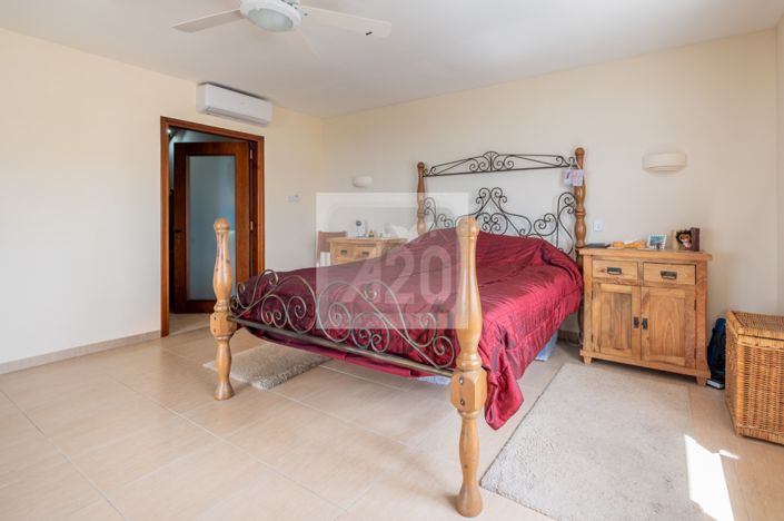 Image No.29-4 Bed Villa for sale