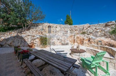 Detached Villa For Sale  in  Ineia